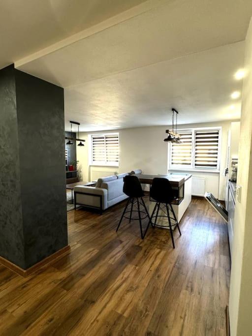 Modern Apartment In City Centre Banska Bystrica Ngoại thất bức ảnh